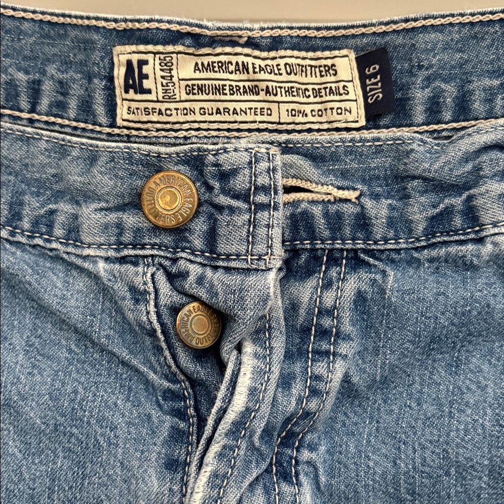 Vinatge American Eagle Jean Shorts - Picture 2 of 4